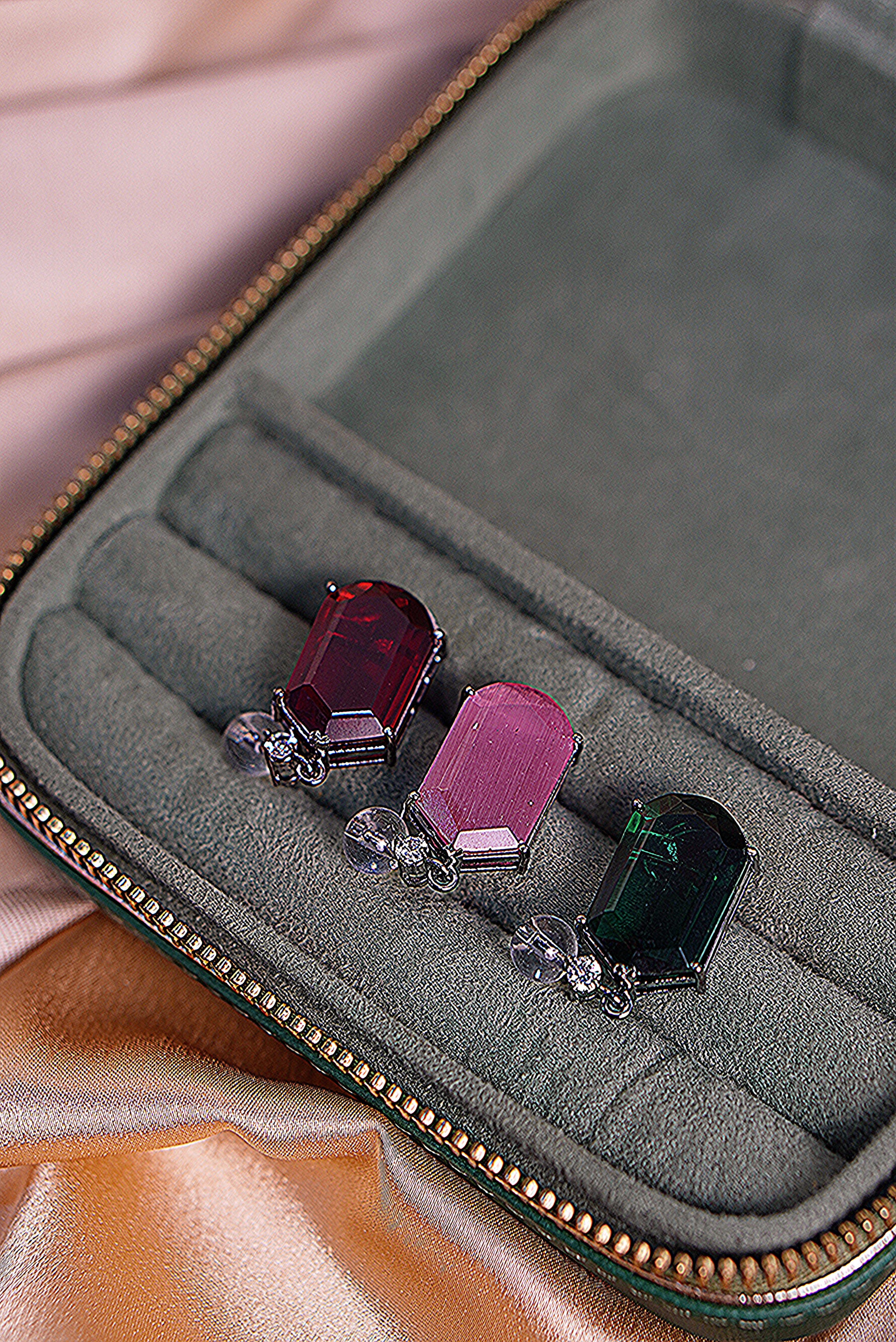 Veloura earring for Party & Office Look light - Festive Earrings
